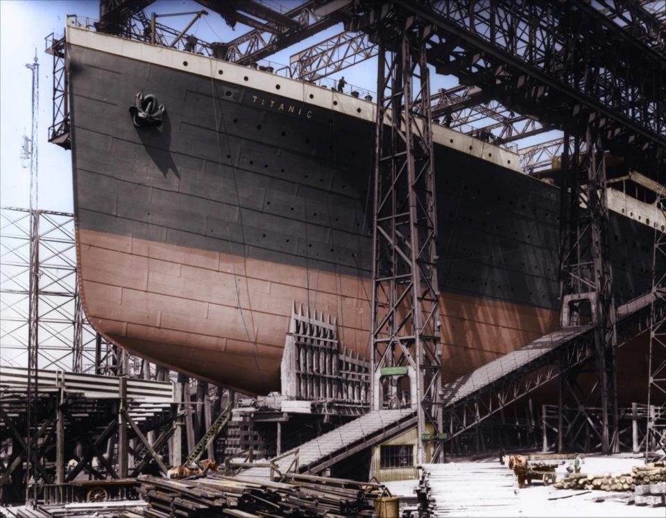 Construction-of-the-ships-bow.