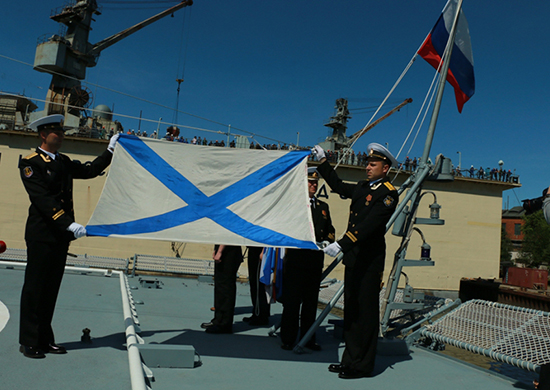 Как Андреевский флаг стал символом русского флота