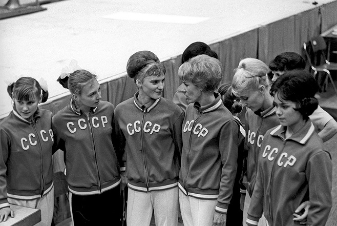 Почему советские спортсмены первый раз участвовали в Олимпиаде только в 1952 году