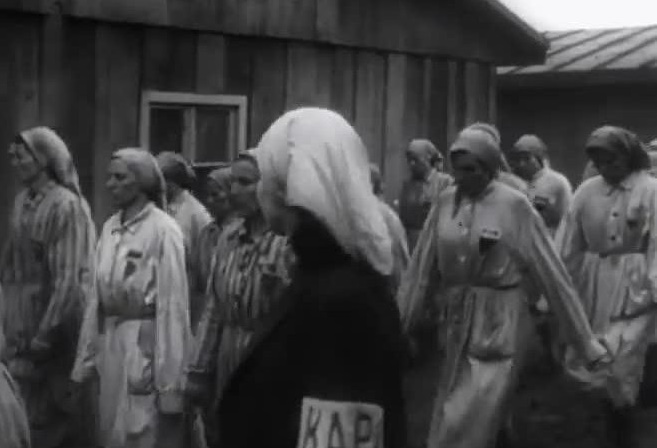 Россия в концлагере слушать. Издевательства в концлагерях. Осмотр женщин в концлагере. Капо 1960.