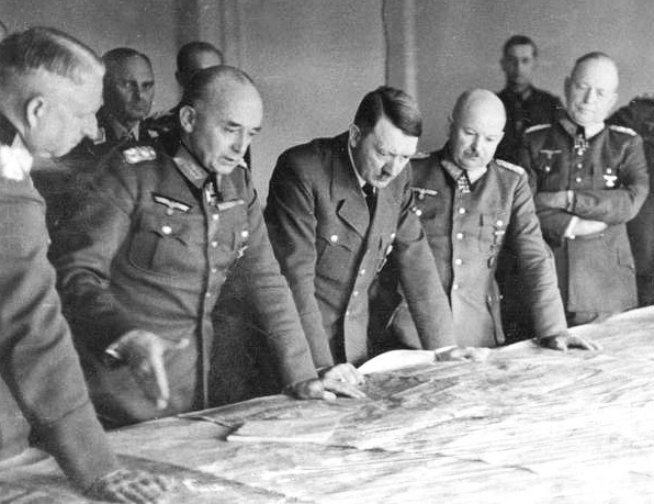 Как назывался стратегический военный план немецкого командования по захвату и уничтожению ссср