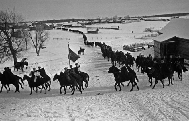 Как удары советской кавалерии остановили Гитлера под Москвой