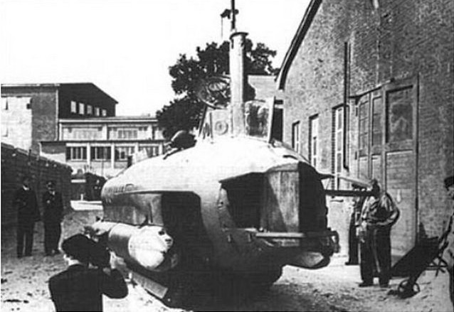 «Морской черт»: что стало с подводным танком Гитлера