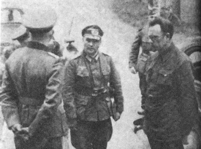 Кого выдал немцам на первом допросе генерал-предатель Власов