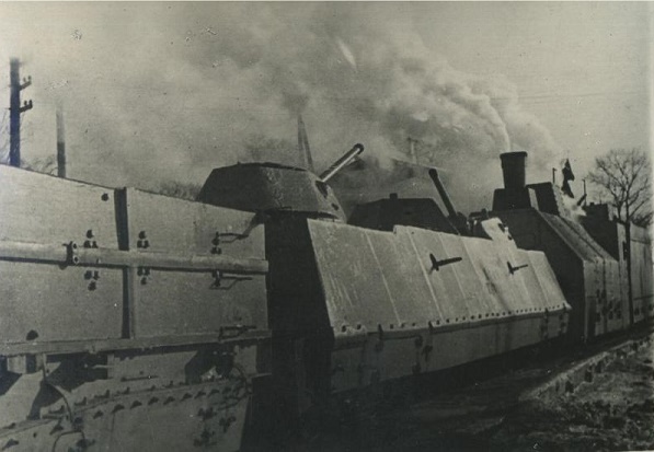 Битва двух бронепоездов: как летом 1944-го сошлись «Илья Муромец» и «Адольф Гитлер»