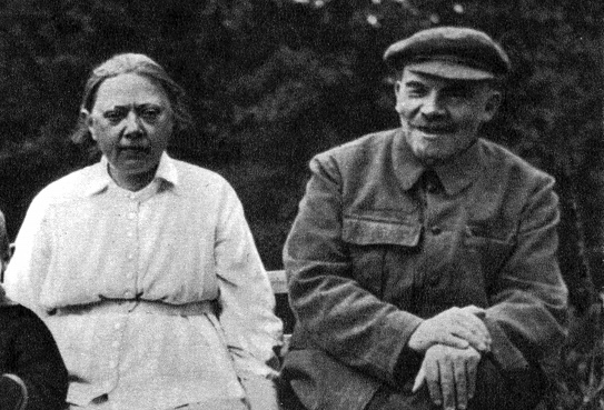 Зачем атеисты Ленин и Крупская венчались в церкви