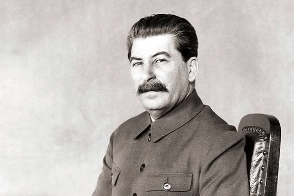 Что сделал Сталин, когда узнал дату нападения Гитлера на СССР