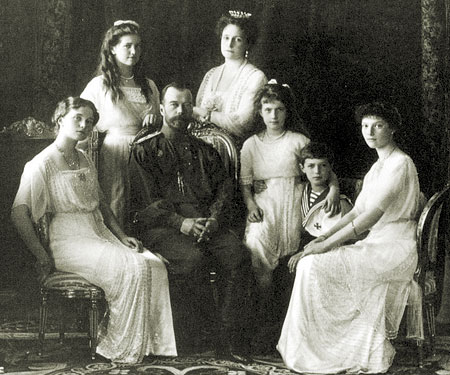 Расстрел Николая II: почему король Англии передумал спасать царскую семью