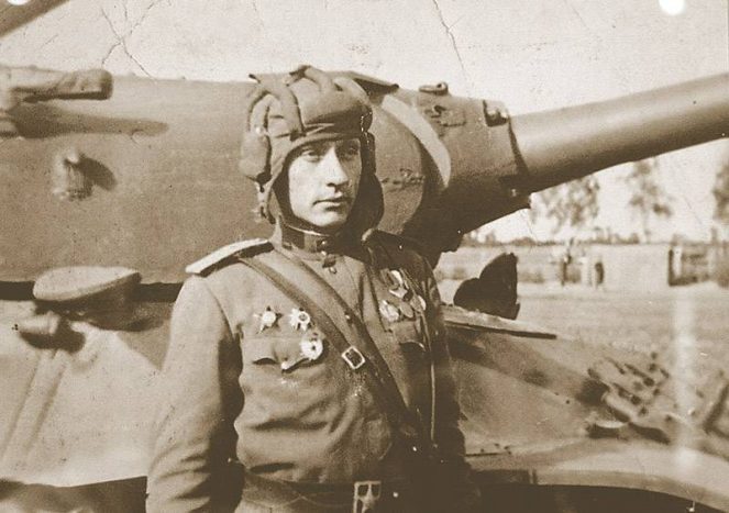 Зиновий Колобанов: за что советский танкист №1 сидел в ГУЛАГе