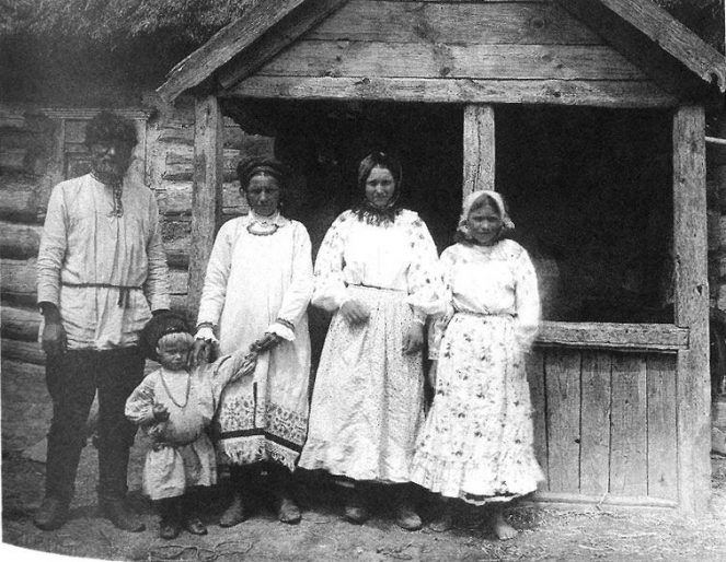 В каких случаях русские крестьяне предлагали гостям своих жён