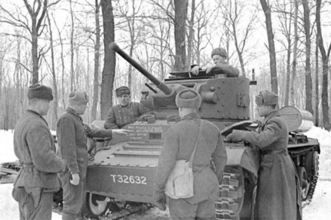 В каких сражениях Красная Армия воевала на английских танках