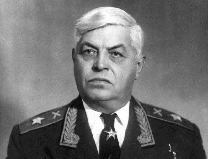 «Друг предателя»: за что Хрущёв отобрал у маршала Варенцова «Золотую Звезду»
