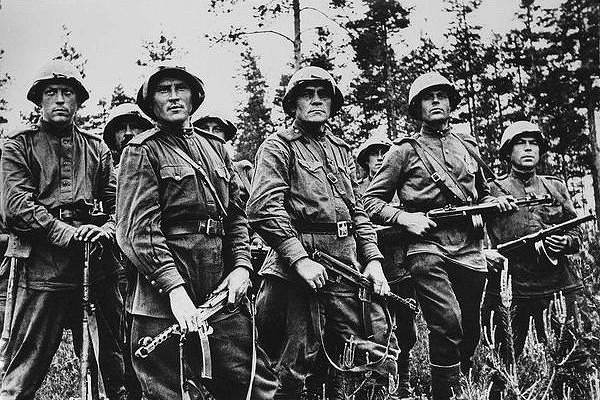 «Немцы в ужасе бежали»: как воевали штрафники из «Банды Рокоссовского»