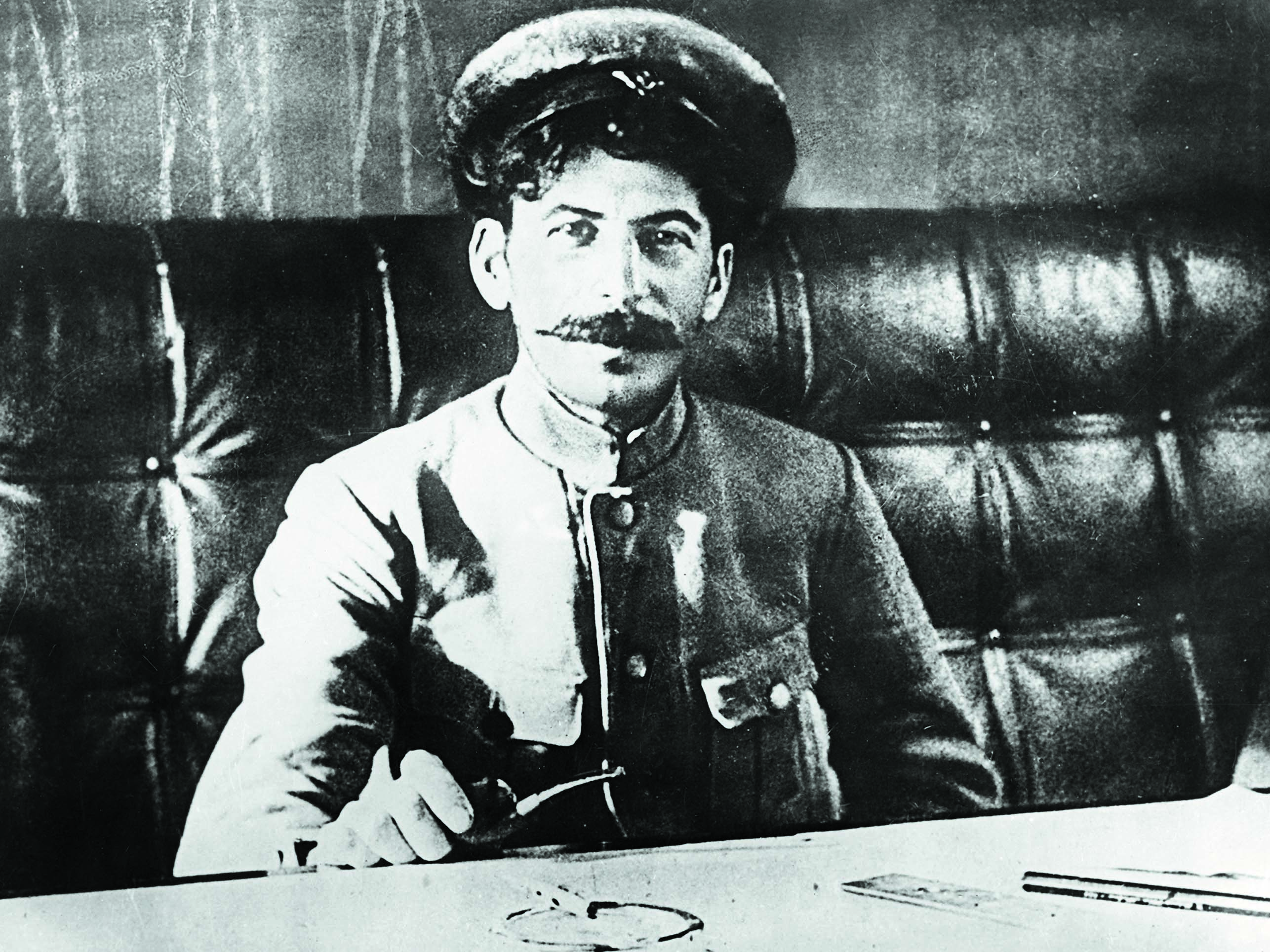 фотографии молодого сталина