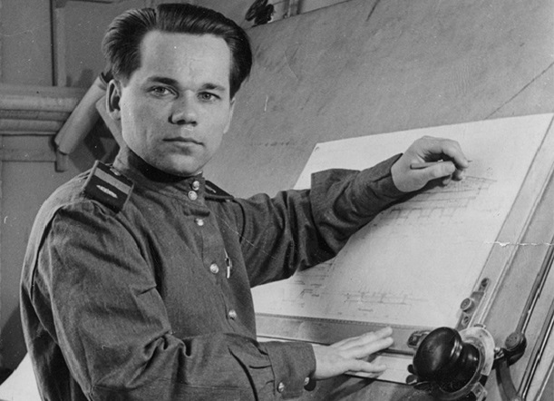 Михаил Калашников: как создатель АК-47 два раза был на волосок от смерти