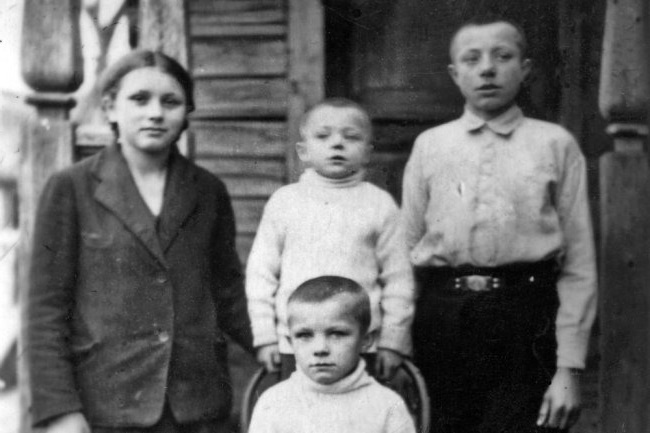 Сестра и брат Гагарина: что с ними стало в немецком плену