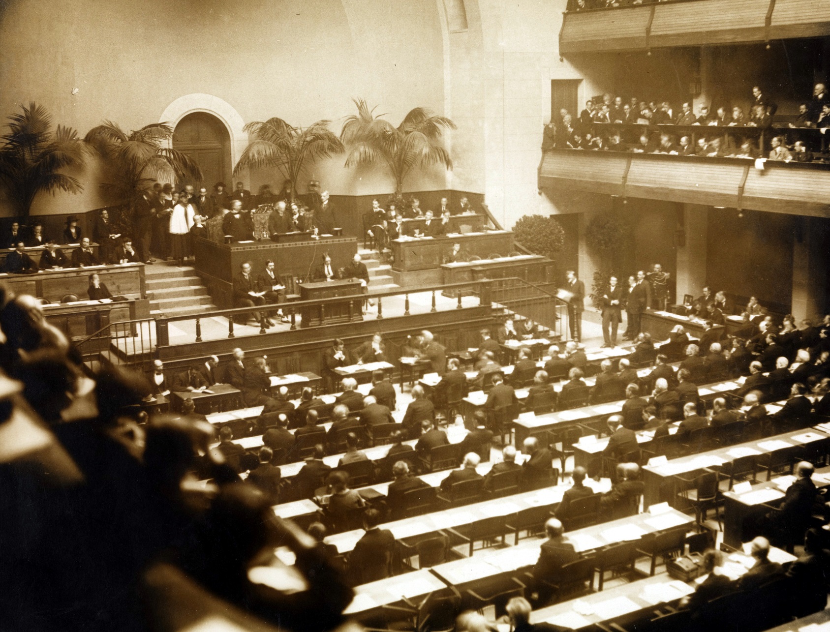 Первое собрание стран. Лига наций 1919-1946. Лига наций 1919. Первое заседание Лиги наций 1919. Лига наций 1920.