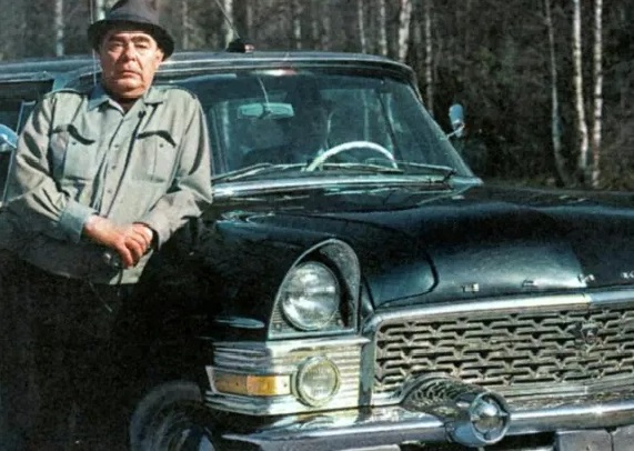 «Главный автоколлекционер СССР»: сколько машин было у Брежнева