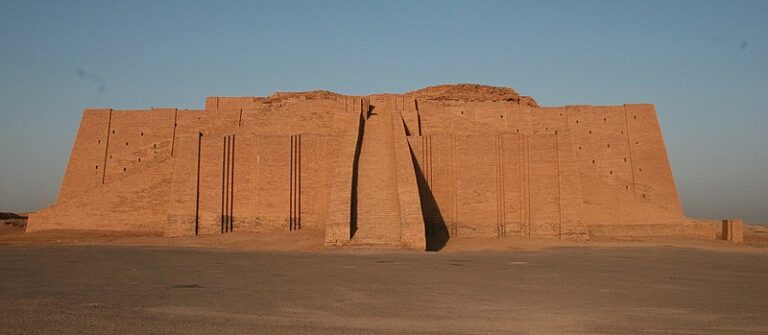 Вавилонские зиккураты: главные тайны родственников египетских пирамид