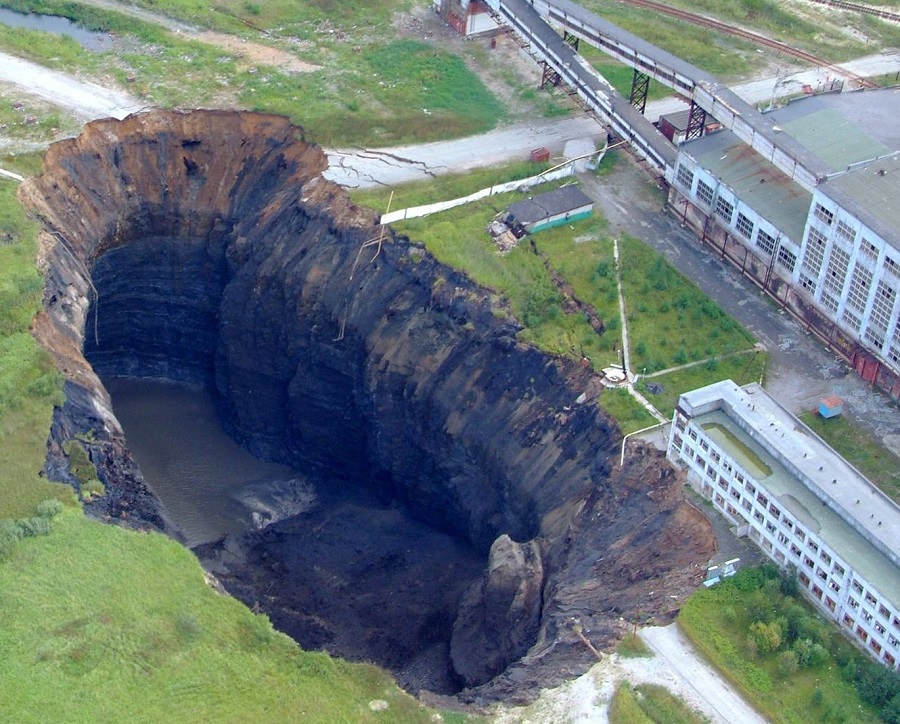 Какие города России уже сейчас буквально проваливаются сквозь землю