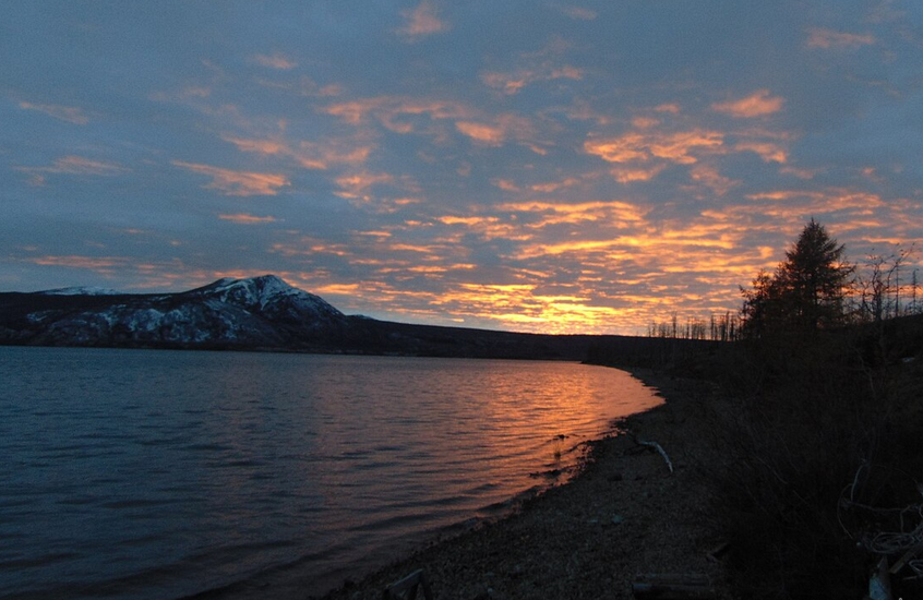«Лабынкырский черт»: кого увидел в самом страшном озере Якутии советский ученый-геолог