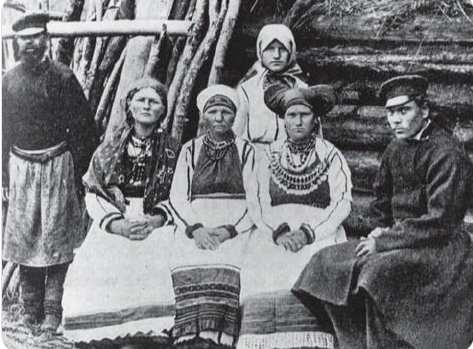 С каким из народов России русские воевали дольше всех